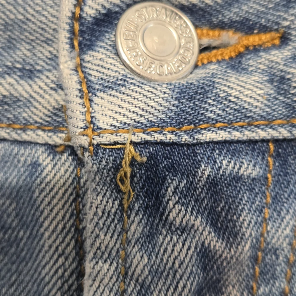 Levi's Men's Relaxed Fit Light Stonewash 550 Jeans - Size‎ 36x36